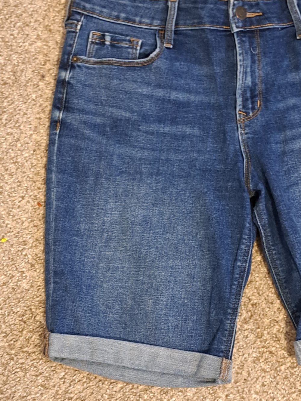 Old Navy Dark Blue Rinse Rolled-Cuff Denim Bermuda Shorts Misses Size 10 - Picture 6 of 8